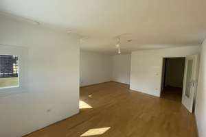 Helle 1-Zimmer-Wohnung mit Südloggia in München-Neuperlach – ideal als Dienstwohnung – Die vollständige Adresse der Immobilie erhältst du vom Anbieter., 81735 Neuperlach, München – Vorschaubild 3