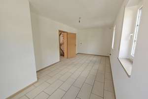 Großzügiges Toskana-Reiheneckhaus mit 5 Zimmer, 1 Appartement und 2 Terrassen in Schierling – Die vollständige Adresse der Immobilie erhältst du vom Anbieter., 84069 Schierling – Vorschaubild 10