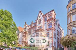 Altbaujuwel in der Heidelberger Weststadt: repräsentative 6-Zimmer-Wohnung mit Stellplatz und Balkon