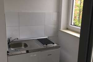 Neu renoviertes Appartement mit idealem Grundriss und Einbauküche – Heinrich-Bammel-Weg 38/40, 42327 Vohwinkel, Wuppertal – Vorschaubild 2