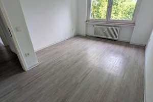 Nachmieter für Einzug ab sofort gesucht: 3-Zimmer-Wohnung mit Aufzug, modernem Bad und Balkon – Mintarder Weg 39, 40472 Unterrath, Düsseldorf – Vorschaubild 12