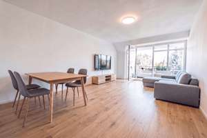 Kapitalanlage mit Perspektive: Moderne 2-Zimmer-Wohnung in 80993 München - Saniert, EBK, Balkon, TG – Die vollständige Adresse der Immobilie erhältst du vom Anbieter., 80993 Alt-Moosach, München – Vorschaubild 1
