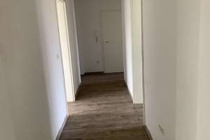 Schöne 4-Zimmer-Wohnung mit großem Balkon! – In der Dodesheide 138, 49088 Dodesheide, Osnabrück – Vorschaubild 9