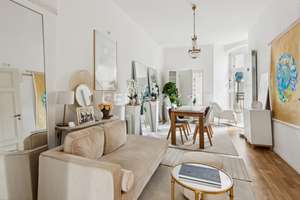 3-Zimmer-Altbauwohnung am Hackeschen Markt mit hohen Decken & französischem Balkon – Die vollständige Adresse der Immobilie erhältst du vom Anbieter., 10178 Mitte (Ortsteil), Berlin – Vorschaubild 3