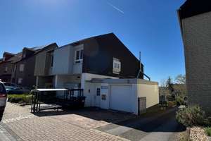 Top Wohnlage!! Einfamilienhaus mit großer Einliegerwohnung in Spielstraße! – Heketweg 20, 52223 Stolberg (Rheinland) – Vorschaubild 2