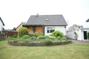 Freistehendes Einfamilienhaus in Dibbesdorf – Braunschweig – Vorschaubild 1
