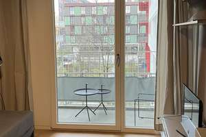 Neuwertige Wohnung mit Designer-Möbel und Concierge-Service in Schwabing-West