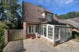 Charmantes Wohnhaus der 1930er Jahre auf außergewöhnlichem Grundstück in naturnaher Familienlage! – Die vollständige Adresse der Immobilie erhältst du vom Anbieter., 22926 Ahrensburg – Vorschaubild 2
