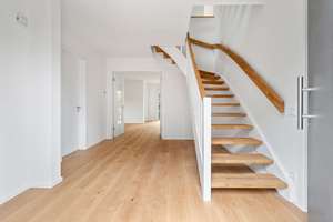 Neubau Einfamilienhaus mit 207 m²  Wohnfläche und 7 Zimmern in Bestlage – Die vollständige Adresse der Immobilie erhältst du vom Anbieter., 22587 Sülldorf, Hamburg – Vorschaubild 2