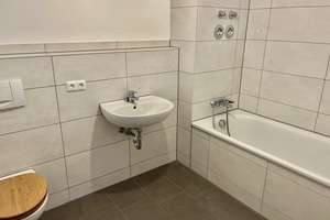Ruhig gelegene 3-Zimmer-Wohnung mit 2 Balkonen und TG-Stellplatz im begehrten Blasewitz – Wägnerstraße 13a, 1309 Blasewitz (Stadtteil), Dresden – Vorschaubild 6