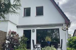 Wohnen mit Charakter: Vier/ Fünf Zimmer-Haus in Berlin-Zehlendorf – Bansiner Weg 12, 14167 Lichterfelde, Berlin – Vorschaubild 2