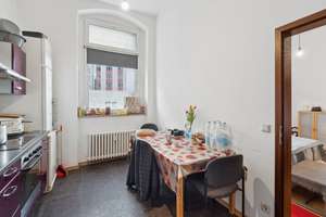 Charmante 2-Zimmer-Wohnung im EG im Herzen Düsseldorfs, geeignet für Eigennutzer oder Kapitalanleger – Die vollständige Adresse der Immobilie erhältst du vom Anbieter., 40227 Oberbilk, Düsseldorf – Vorschaubild 2