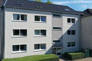 Freundliche, modernisierte 3,5-Zimmer-Wohnung mit Balkon in Gelsenkirchen-Buer