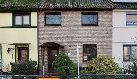 Bild von Ideal für Handwerker! Reihenmittelhaus mit Keller und gr. Garten