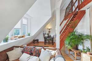 Wohnen mit Stil – Ihre besondere Dachgeschosswohnung auf zwei Ebenen