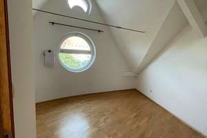Exklusive provisionsfreie Dachgeschosswohnung mit Galerie und Wintergarten und separatem Appartement – Die vollständige Adresse der Immobilie erhältst du vom Anbieter., 81541 Untere Au, München – Vorschaubild 12
