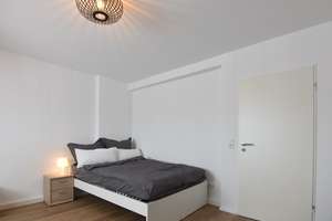 Exklusive, möblierte, sanierte 1 Zimmer Wohnung im Herzen von Heerdt – 40549 Heerdt, Düsseldorf – Vorschaubild 4
