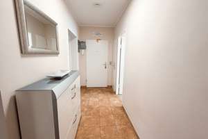 Attraktive 3 Zimmer Wohnung mit Garten, Balkon und Garage in ruhiger, grüner Wohnlage – Die vollständige Adresse der Immobilie erhältst du vom Anbieter., 65189 Südost, Wiesbaden – Vorschaubild 7