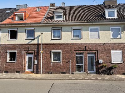 Ihr neues Zuhause: Gepflegtes Reihenmittelhaus mit 4,5 Zimmern und Doppelcarport in Bocholt