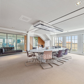 Loftflächen in historischem Altbau. combine Transaction