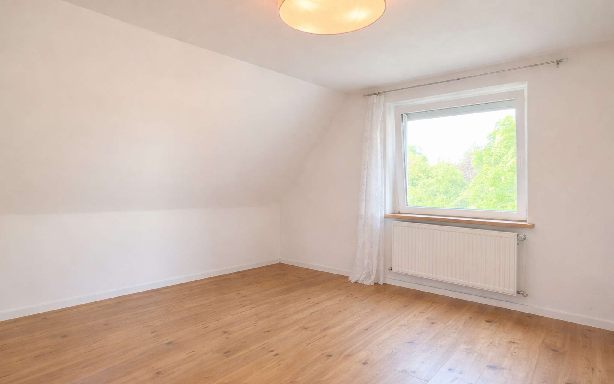 Immobilie in Tetenbüll - Dorfleben mit Komfort - Saniertes Einfamilienhaus in Tetenbüll - Bild 4