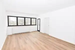 Schöne, ruhige,komplett sanierte 2 Zimmer Wohnung direkt am Stadtgarten – Krefeld – Vorschaubild 11