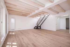 Moderne Dachgeschosswohnung und klassischer Altbau. 2-Zimmer mit Aufdachterrasse in Charlottenburg – Die vollständige Adresse der Immobilie erhältst du vom Anbieter., 10587 Charlottenburg, Berlin – Vorschaubild 3
