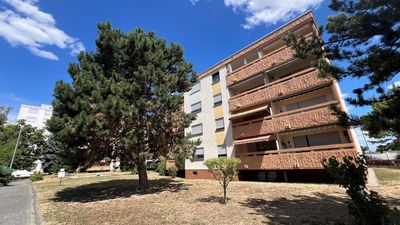 Großzügige 3,5-Zimmer-Eigentumswohnung mit Loggia & Stellplatz