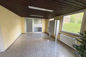 Gepflegte 2-Zimmer-Wohnung mit Balkon und Garage in ruhiger Lage von Stuttgart-Botnang – Die vollständige Adresse der Immobilie erhältst du vom Anbieter., 70195 Botnang-Nord, Stuttgart – Vorschaubild 4