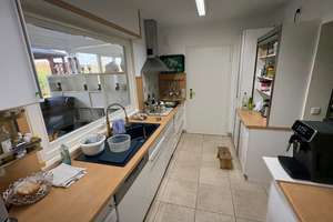 Großzügiges Einfamilienhaus mit 11 Zimmern in Aßlar-Ortsteil – Die vollständige Adresse der Immobilie erhältst du vom Anbieter., 35614 Aßlar – Vorschaubild 9