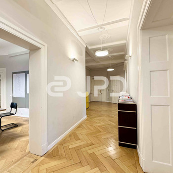 JPD - Traumhafter Altbau in im Top Zustand 