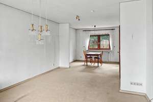 Einfamilienhaus mit Südterrasse, Blick ins Grüne und viel Potenzial in Berlin-Kladow – Die vollständige Adresse der Immobilie erhältst du vom Anbieter., 14089 Kladow, Berlin – Vorschaubild 5