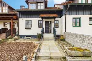 Charmantes Reihenmittelhaus mit Wintergarten, Einliegerwohnung und unverbaubarem Blick in Altdorf – Landshut (Kreis) – Vorschaubild 3
