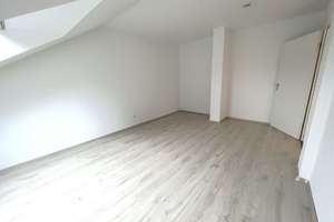 Ruhige, Sanierte, Helle 2,5-Zimmer WHG mit Tageslichtwannenbad, Einbauküche (o. E-Geräte) u. Garten – Heckinghauser Strasse 223, 42289 Heckinghausen, Wuppertal – Vorschaubild 7