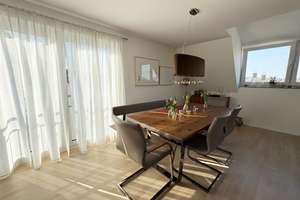 Eleganz trifft Aussicht: Hochwertige Dachgeschosswohnung in Stuttgart-Botnang – Die vollständige Adresse der Immobilie erhältst du vom Anbieter., 70195 Botnang-Ost, Stuttgart – Vorschaubild 3