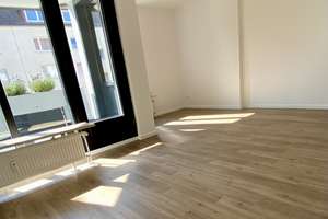 Naturnahes Wohnen und gleichzeitig zentral - Erstbezug nach Renovierung - Lift, Balkon – 30519 Döhren, Hannover – Vorschaubild 4
