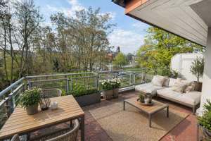 Traumhafte Dachterrassenwohnung mit Aufzug und Tiefgaragenstellplatz! Direkte Nähe zur Innenstadt!