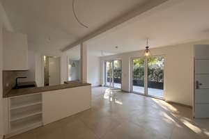 Ruhige, schöne 2-Zimmerwohnung mit Terrasse und Einbauküche