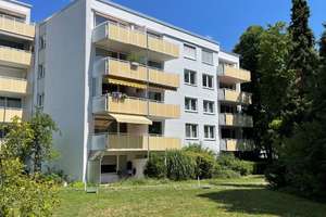 Solln: Einladende, helle 3 Zimmer-Wohnung
mit großzügigem Süd-Balkon in sehr gepflegter Wohnanlage. – Die vollständige Adresse der Immobilie erhältst du vom Anbieter., 81477 Solln, München – Vorschaubild 1
