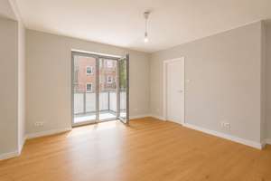 Ihr neues Zuhause im modernisierten KfW -70 Standard Mehrfamilienhaus – Die vollständige Adresse der Immobilie erhältst du vom Anbieter., 22767 Altona-Altstadt, Hamburg – Vorschaubild 2
