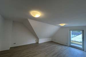 Repräsentative, sehr großzügige 3-Zimmer Wohnung im 1. OG mit Garage in Bonn-Kessenich/Dottendorf – Loki-Schmidt-Platz 1, 53129 Dottendorf, Bonn – Vorschaubild 33