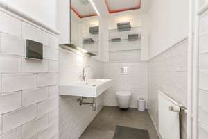 Quiet Elegance – Stilvoll modernisierte Altbauwohnung ruhig gelegen zwischen Plötzensee & Spreebogen – Die vollständige Adresse der Immobilie erhältst du vom Anbieter., 10553 Moabit, Berlin – Vorschaubild 6