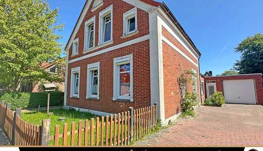 Bild von RENOVIERUNGSBEDÜRFTIGES EINFAMILIENHAUS MIT GARAGE AN DER KÜSTE