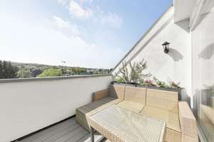 Altbauflair trifft auf moderne Wohnkultur :lichtdurchflutete Dachgeschosswohnung mit sonniger Terras – Die vollständige Adresse der Immobilie erhältst du vom Anbieter., 42327 Vohwinkel, Wuppertal – Vorschaubild 4
