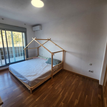 Doppelhaushälfte mit Pool, Garten, Garage und Aussicht...
