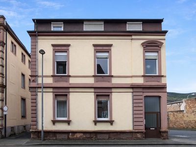 Direkteinzug möglich: EG-Wohnung in Neustadt Kernstadt – 67 m² in Haus mit drei Einheiten