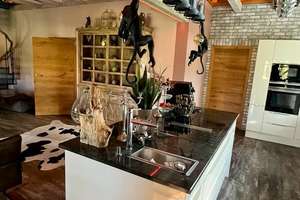 Eleganter mediterraner Winkelbungalow mit großzügigem Grundstück – Ihr Traumhaus wartet! – Die vollständige Adresse der Immobilie erhältst du vom Anbieter., 2699 Neschwitz – Vorschaubild 4