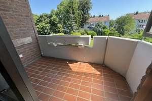 D`dorf-Unterrath, ruhiges 2 Zimmer, 60,39 m², Wannenbad, Parkettboden, Balkon,  Keller,