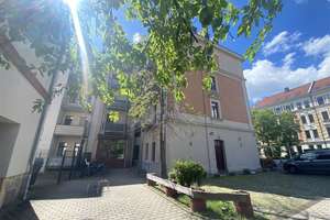 Eutritzsch* helle 2 Zi-Whg. DG-Whg.* 
EBK abkaufbar * Balkon hofseitig* Tageslichtbad