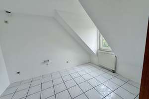 Helle 3-Zimmer-Dachgeschosswohnung mit Balkon in ruhiger Wohnlage von Schwalmstadt – Die vollständige Adresse der Immobilie erhältst du vom Anbieter., 34613 Schwalmstadt – Vorschaubild 9